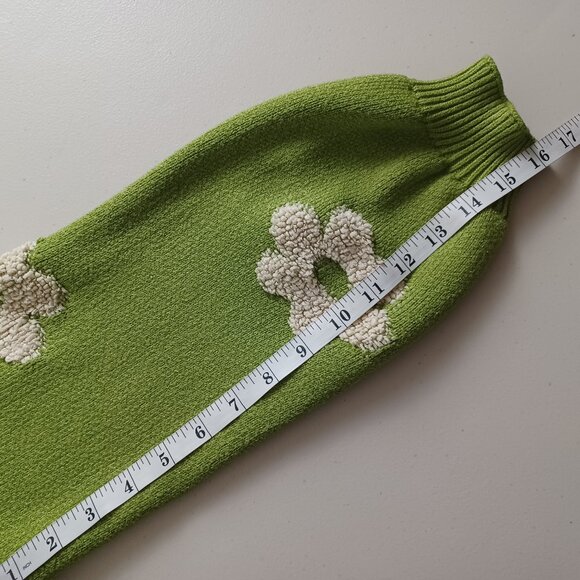 Dreamers Oversized Cropped Floral Sweater - Picture 13 of 16